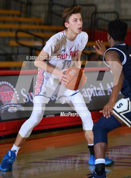 Thumbnail 3 in Los Alamitos vs. Sonora (Nike Extravaganza) photogallery.