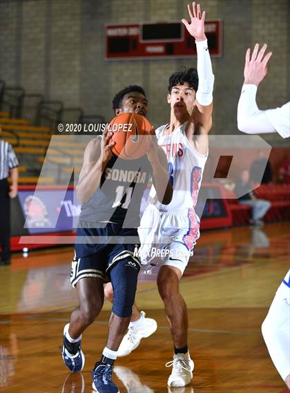 Thumbnail 1 in Los Alamitos vs. Sonora (Nike Extravaganza) photogallery.