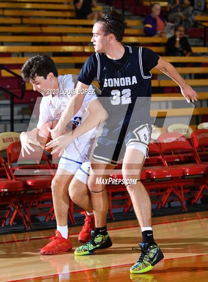 Thumbnail 1 in Los Alamitos vs. Sonora (Nike Extravaganza) photogallery.