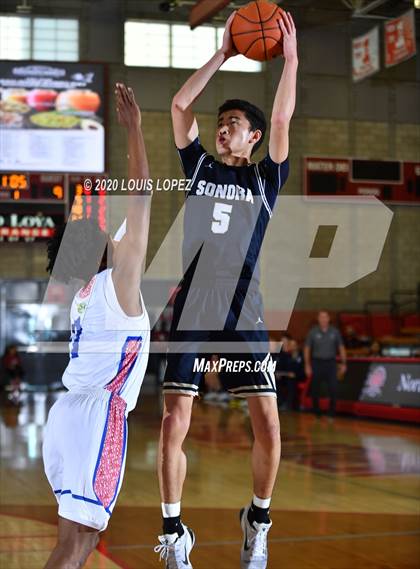Thumbnail 3 in Los Alamitos vs. Sonora (Nike Extravaganza) photogallery.