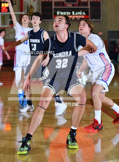 Thumbnail 2 in Los Alamitos vs. Sonora (Nike Extravaganza) photogallery.