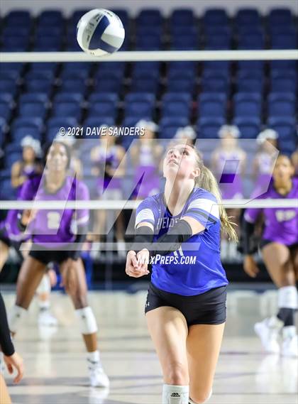 Thumbnail 3 in Friendswood vs. Fulshear (UIL 5A Regional Quarterfinal Playoff) photogallery.