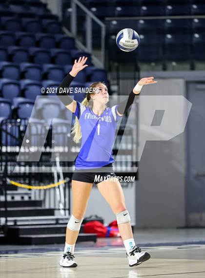 Thumbnail 1 in Friendswood vs. Fulshear (UIL 5A Regional Quarterfinal Playoff) photogallery.