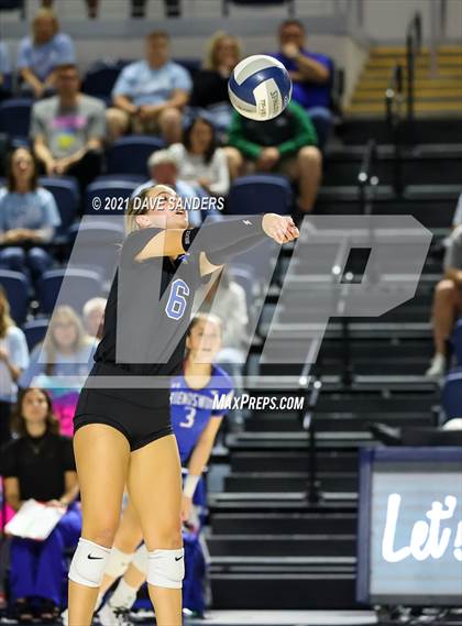 Thumbnail 3 in Friendswood vs. Fulshear (UIL 5A Regional Quarterfinal Playoff) photogallery.