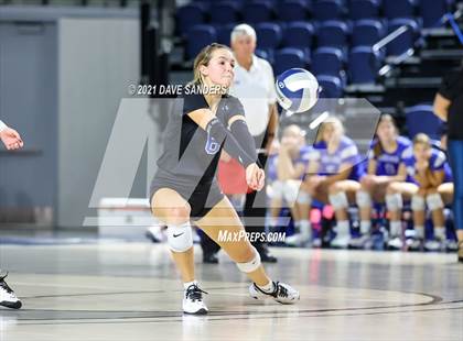 Thumbnail 2 in Friendswood vs. Fulshear (UIL 5A Regional Quarterfinal Playoff) photogallery.