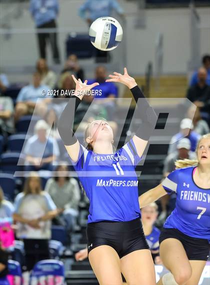 Thumbnail 2 in Friendswood vs. Fulshear (UIL 5A Regional Quarterfinal Playoff) photogallery.