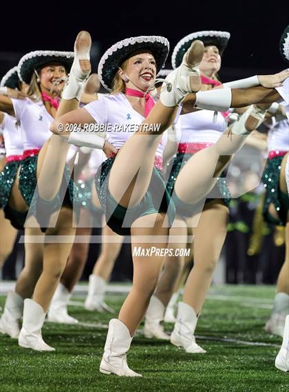 Thumbnail 1 in Waxahachie @ Horn photogallery.