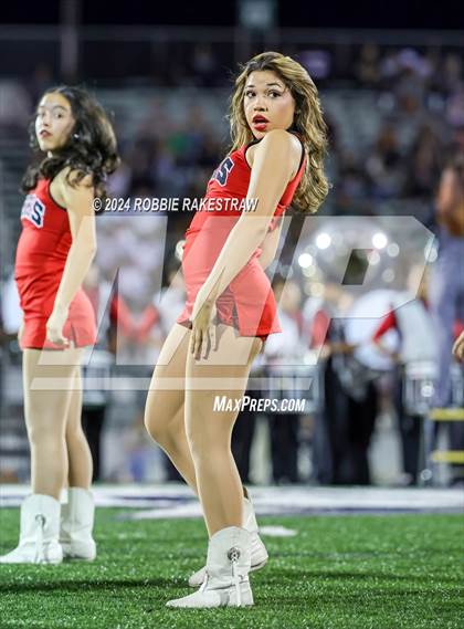 Thumbnail 2 in Waxahachie @ Horn photogallery.