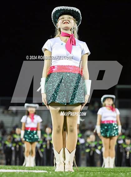 Thumbnail 3 in Waxahachie @ Horn photogallery.