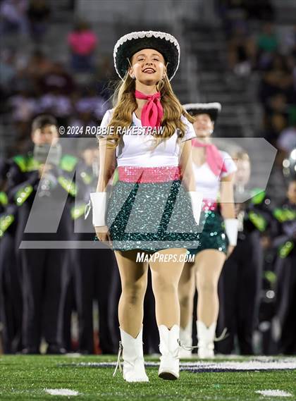 Thumbnail 3 in Waxahachie @ Horn photogallery.