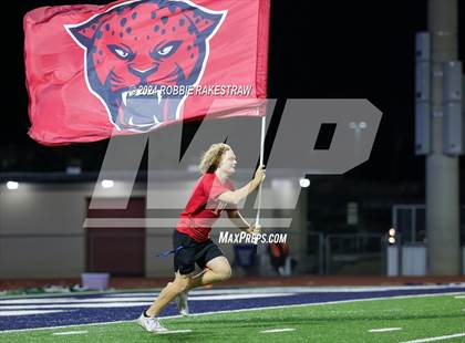 Thumbnail 2 in Waxahachie @ Horn photogallery.
