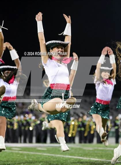 Thumbnail 3 in Waxahachie @ Horn photogallery.