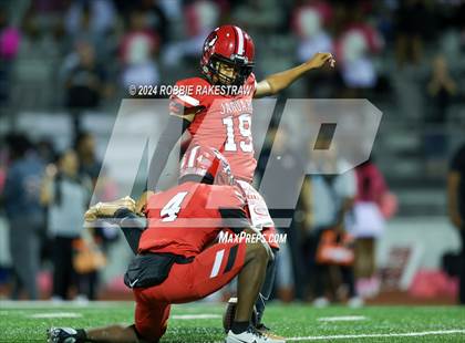 Thumbnail 1 in Waxahachie @ Horn photogallery.