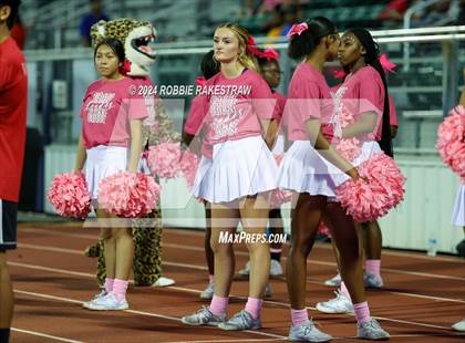 Thumbnail 2 in Waxahachie @ Horn photogallery.