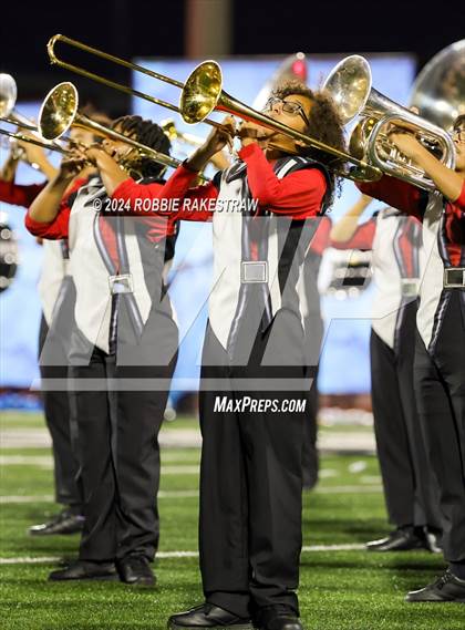 Thumbnail 2 in Waxahachie @ Horn photogallery.