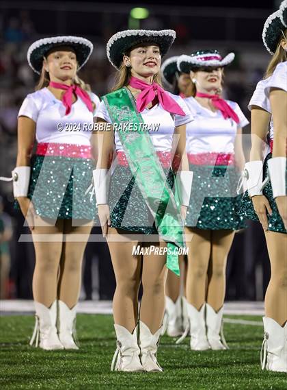 Thumbnail 3 in Waxahachie @ Horn photogallery.