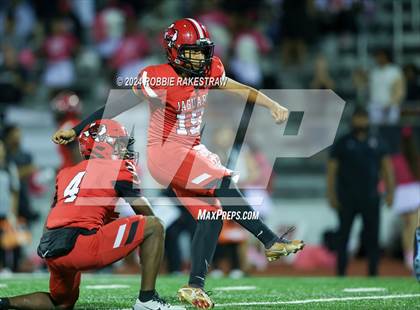 Thumbnail 2 in Waxahachie @ Horn photogallery.