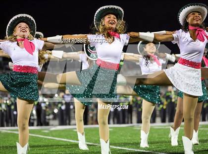 Thumbnail 1 in Waxahachie @ Horn photogallery.