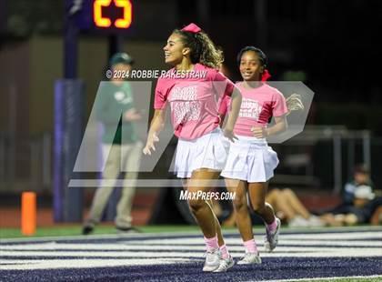 Thumbnail 3 in Waxahachie @ Horn photogallery.