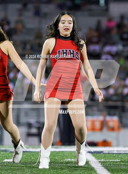 Thumbnail 3 in Waxahachie @ Horn photogallery.