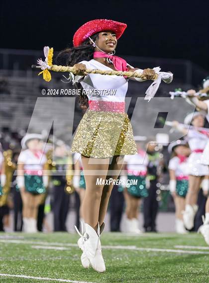 Thumbnail 1 in Waxahachie @ Horn photogallery.