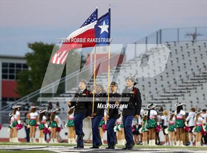 Thumbnail 3 in Waxahachie @ Horn photogallery.