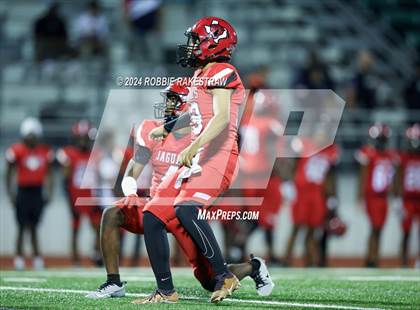 Thumbnail 2 in Waxahachie @ Horn photogallery.