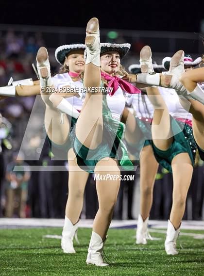 Thumbnail 2 in Waxahachie @ Horn photogallery.