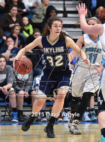 Thumbnail 1 in Sky View vs. Skyline (UHSAA 4A Final) photogallery.