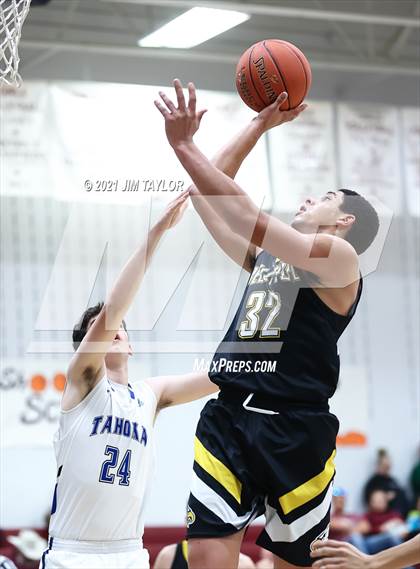 Thumbnail 1 in Tahoka vs Bellevue (Poolville Mesquite Pit Classic) photogallery.