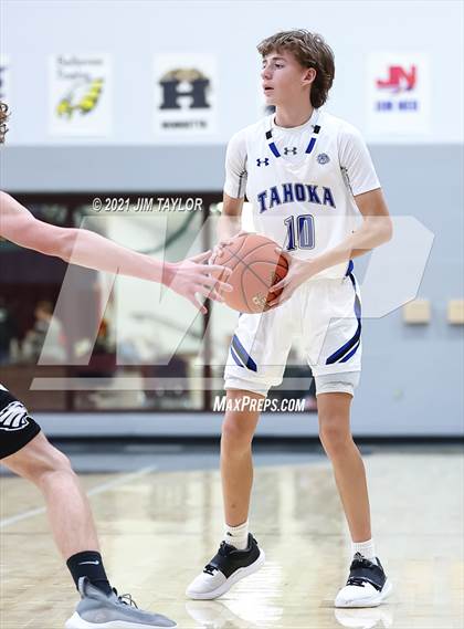 Thumbnail 1 in Tahoka vs Bellevue (Poolville Mesquite Pit Classic) photogallery.