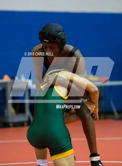 Thumbnail 3 in Lake Norman Duals Tournament photogallery.