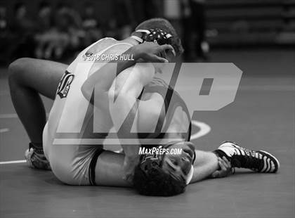Thumbnail 2 in Lake Norman Duals Tournament photogallery.