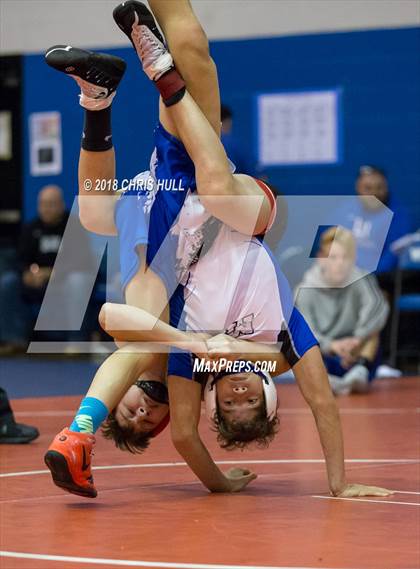 Thumbnail 2 in Lake Norman Duals Tournament photogallery.