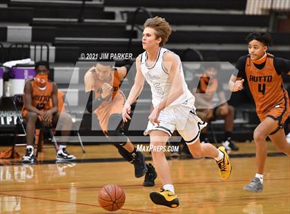 Thumbnail 1 in Hutto @ Vandegrift photogallery.