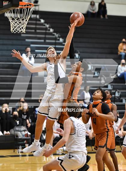 Thumbnail 2 in Hutto @ Vandegrift photogallery.