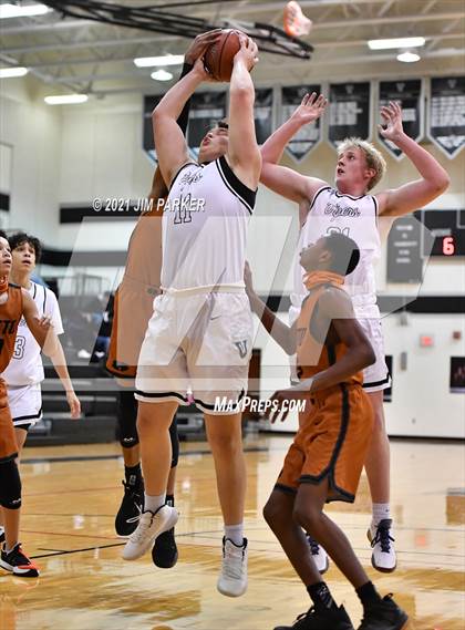 Thumbnail 3 in Hutto @ Vandegrift photogallery.