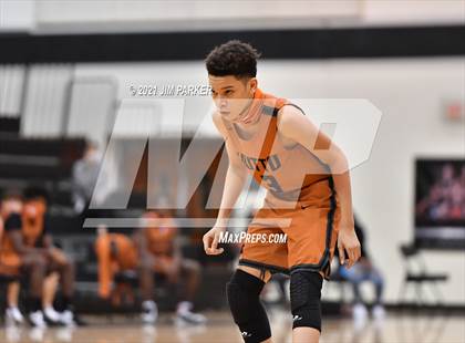 Thumbnail 3 in Hutto @ Vandegrift photogallery.