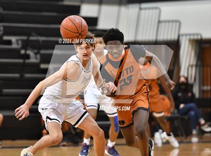 Thumbnail 1 in Hutto @ Vandegrift photogallery.
