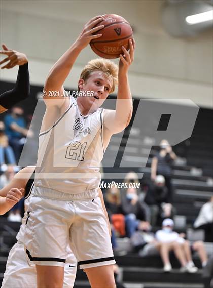 Thumbnail 2 in Hutto @ Vandegrift photogallery.