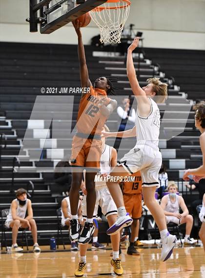 Thumbnail 2 in Hutto @ Vandegrift photogallery.