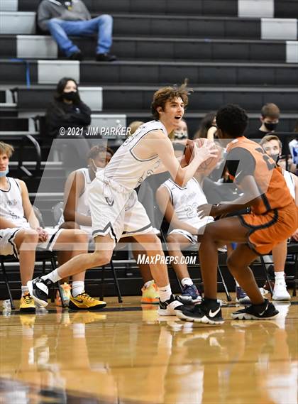 Thumbnail 1 in Hutto @ Vandegrift photogallery.