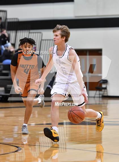 Thumbnail 1 in Hutto @ Vandegrift photogallery.