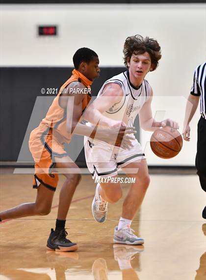 Thumbnail 2 in Hutto @ Vandegrift photogallery.