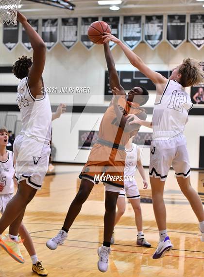 Thumbnail 2 in Hutto @ Vandegrift photogallery.