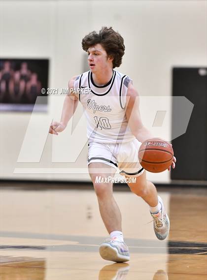 Thumbnail 1 in Hutto @ Vandegrift photogallery.