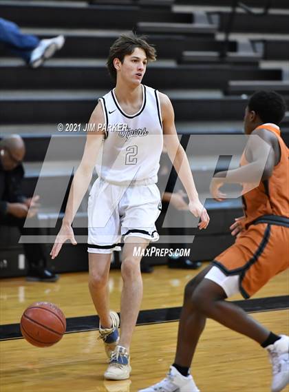 Thumbnail 3 in Hutto @ Vandegrift photogallery.