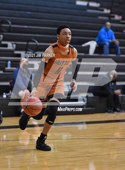 Thumbnail 2 in Hutto @ Vandegrift photogallery.