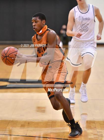 Thumbnail 3 in Hutto @ Vandegrift photogallery.