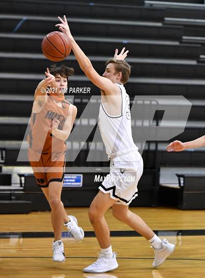 Thumbnail 3 in Hutto @ Vandegrift photogallery.